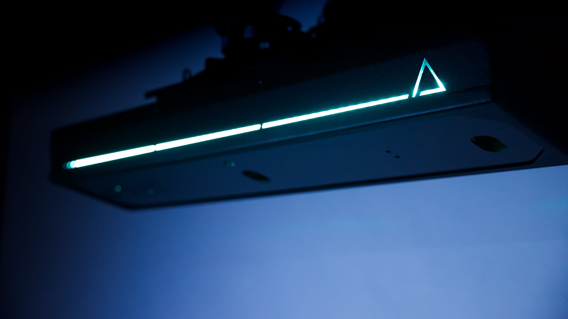TruGolf Apogee installed, underside detail