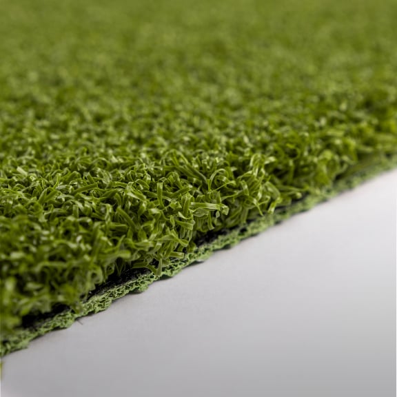 SimTurf Lone Wolf 50 turf, cut edge on white